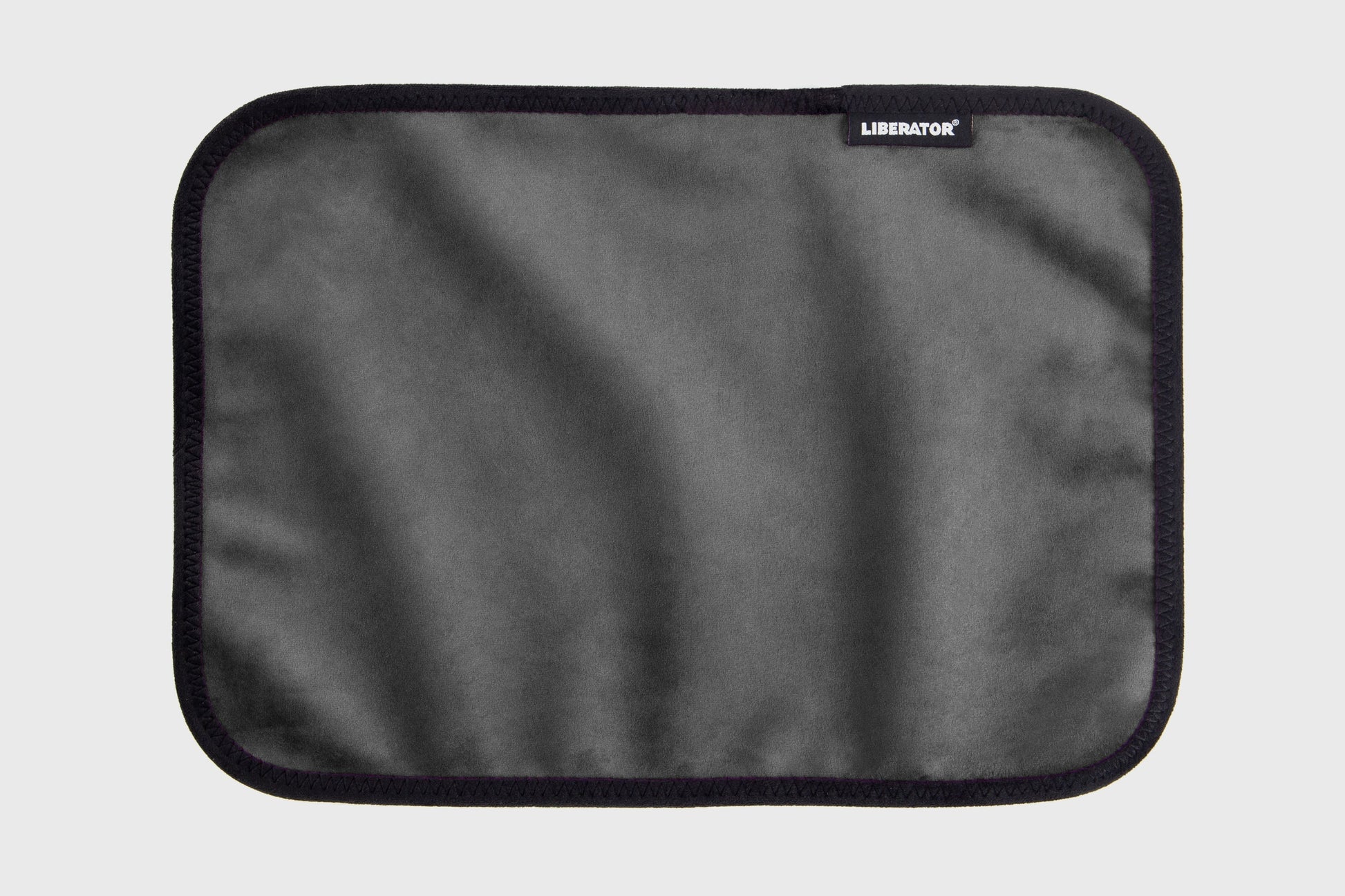 Fascinator Splashproof Throws, Bedroom Furniture by Liberator – shown in product photo 